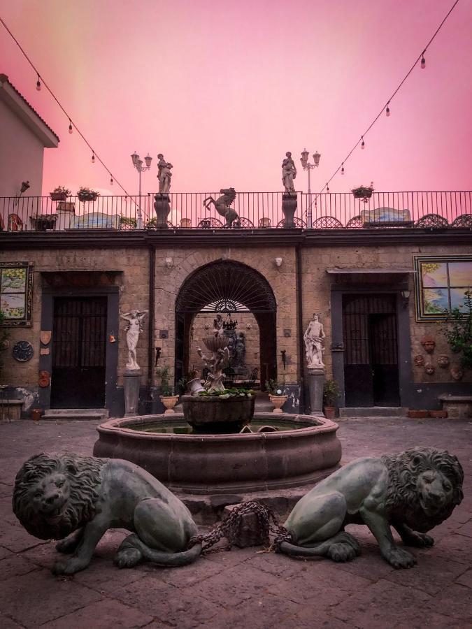 Palazzo Capece *