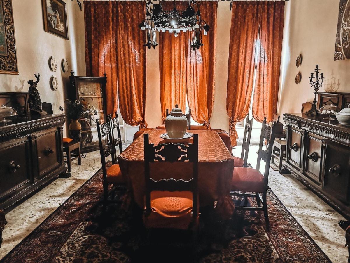 Palazzo Capece * Caivano